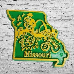 Vtg MISSOURI State Map Green Rubber Refrigerator Magnet Souvenir USA
